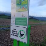 Installations de poubelles pour les propriétaires de chiens