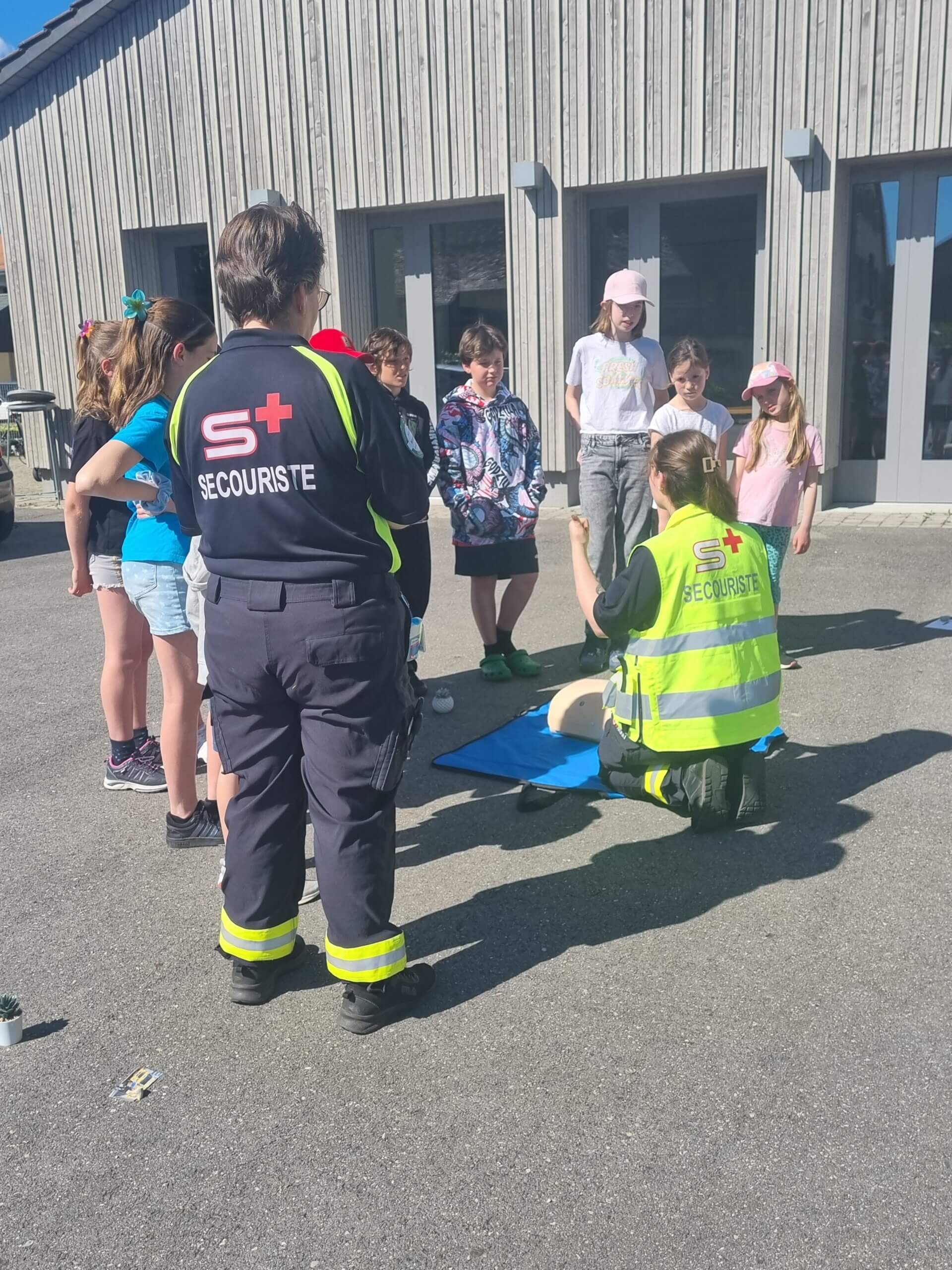 30.04.2025 – Atelier de premiers secours pour les enfants du village
